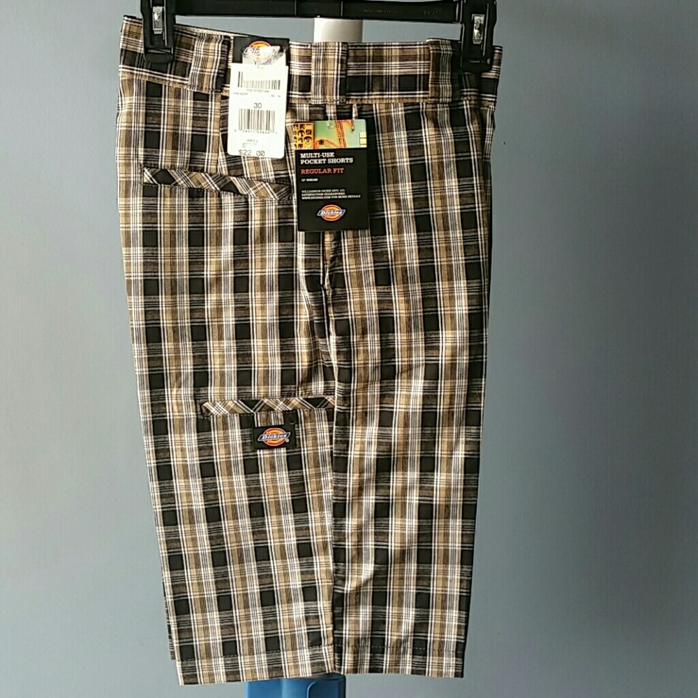 NWT Dickies shorts Sz 30 with 5/multi use pockets